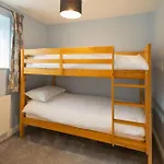 Host & - Croft Pickering
