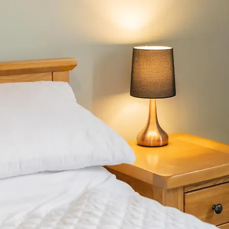 Host & - Croft Feriehus